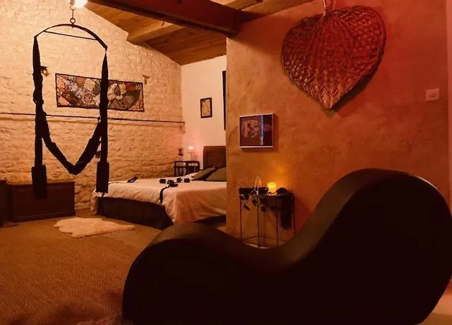 Loveroom Adults-only * Maillezais